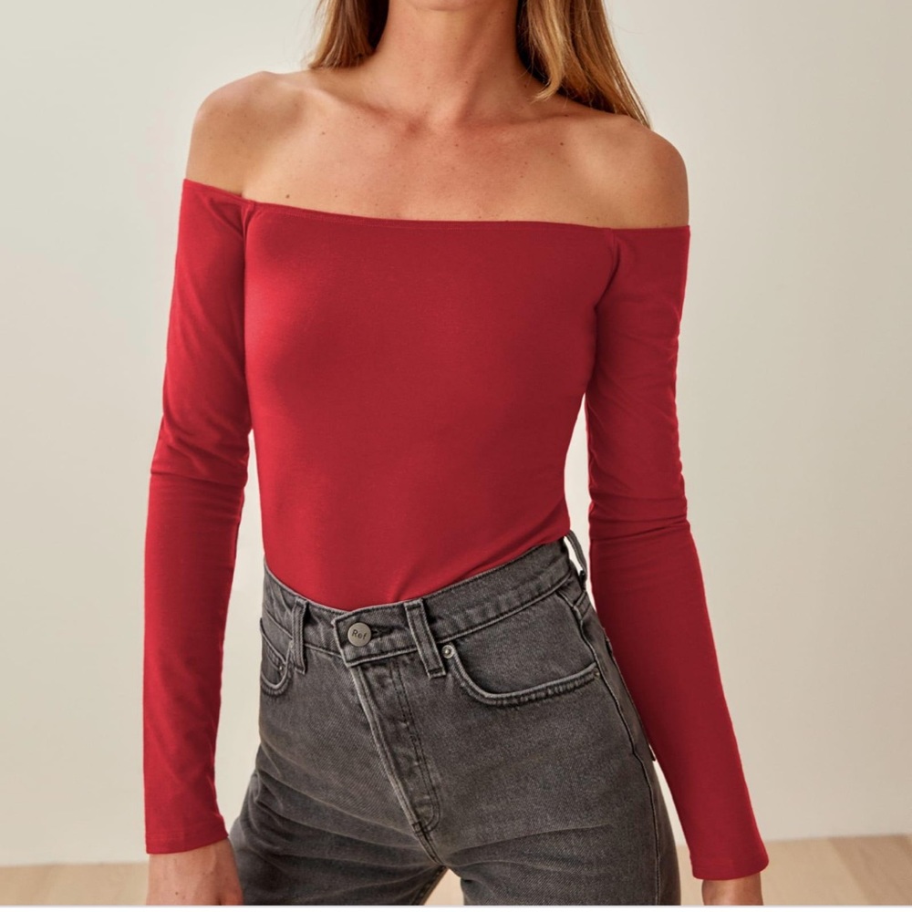 Reformation Lilia top in red